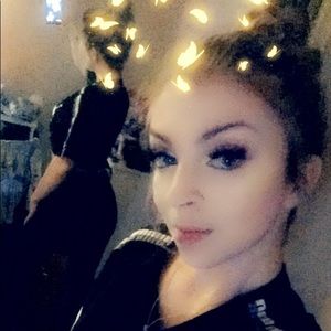 Meet your Posher, Delaney